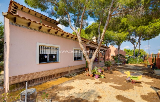 Revente - Villa - San Miguel de Salinas - Ciudad de las comunicaciones