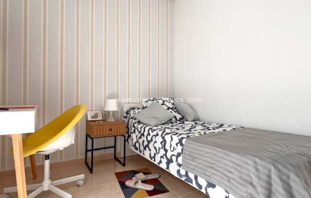 Resale - Townhouse - San Miguel de Salinas - Inland