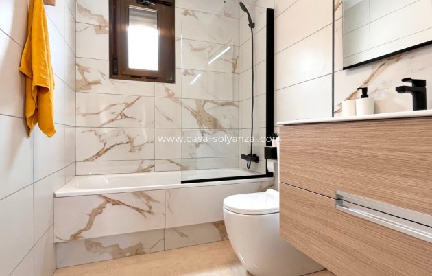 Resale - Townhouse - San Miguel de Salinas - Inland