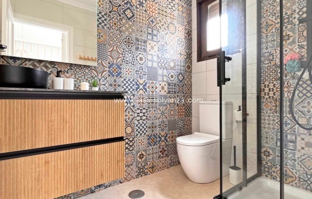 Resale - Townhouse - San Miguel de Salinas - Inland
