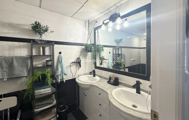 Resale - Apartment / flat - Playa Flamenca