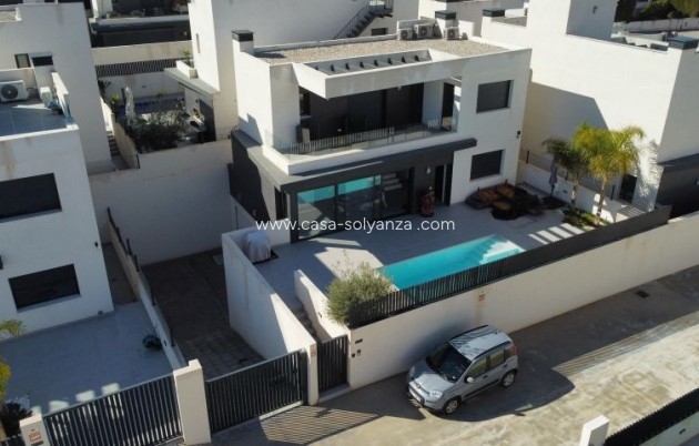 Herverkoop - Villa - Algorfa