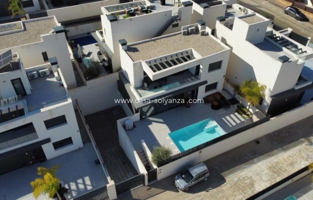 Herverkoop - Villa - Algorfa