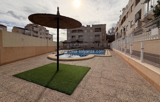 Revente - Appartement - Torrevieja - Urb. Calas Blancas III