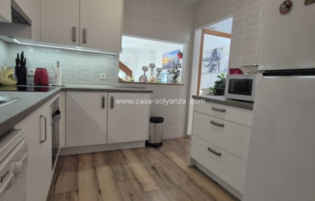 Revente - Maison de ville - La Rosaleda - Inland