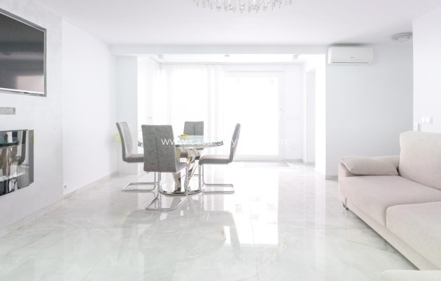 Revente - Maison de ville - Torrevieja - Punta Prima