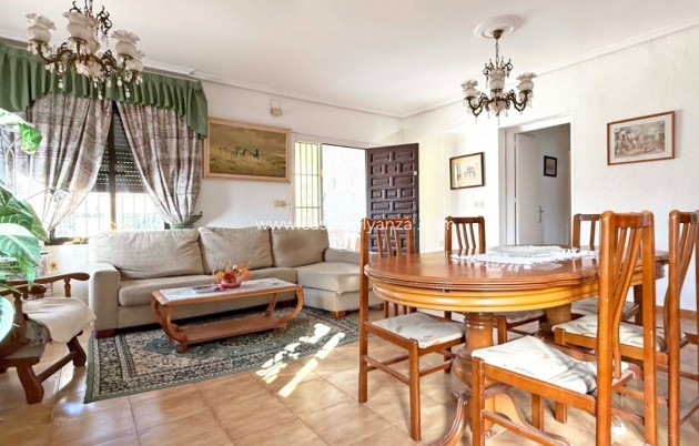 Herverkoop - Villa - Torrevieja - Costa Blanca