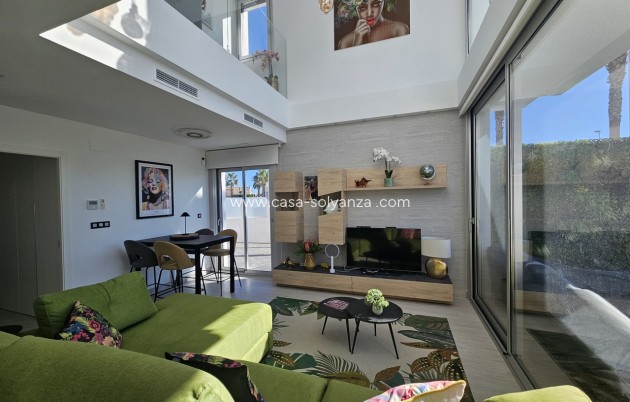 Resale - Villa - Cabo Roig - Costa Blanca