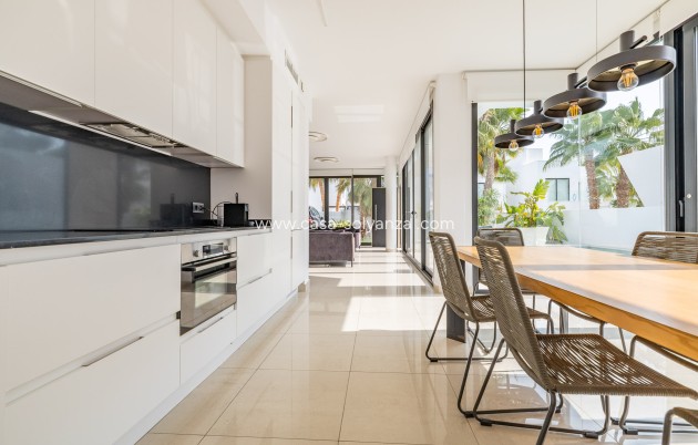 Resale - Villa - Ciudad Quesada