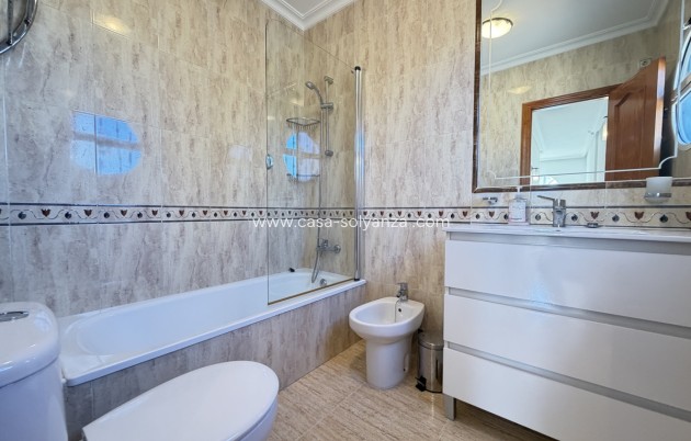 Wiederverkauf - Villa - Villamartin - Villamartín