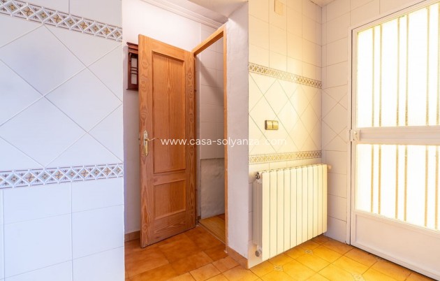 Revente - Villa - Hondón de las Nieves - Inland