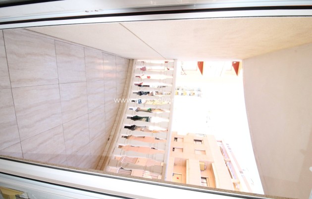 Wiederverkauf - Wohnung - Torrevieja - Center