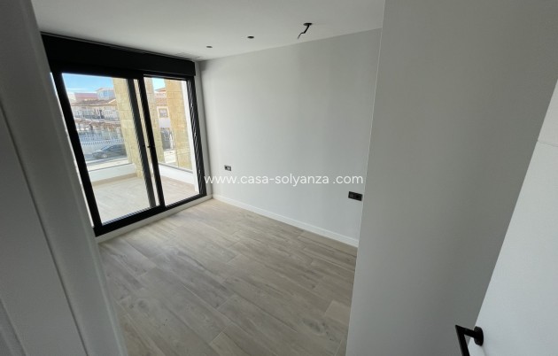 Resale - Apartment / flat - Pilar de la Horadada - Costa Blanca