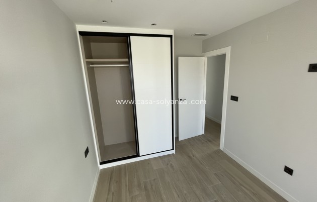 Resale - Apartment / flat - Pilar de la Horadada - Costa Blanca