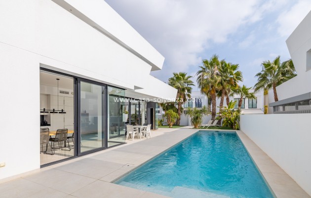 Resale - Villa - Ciudad Quesada