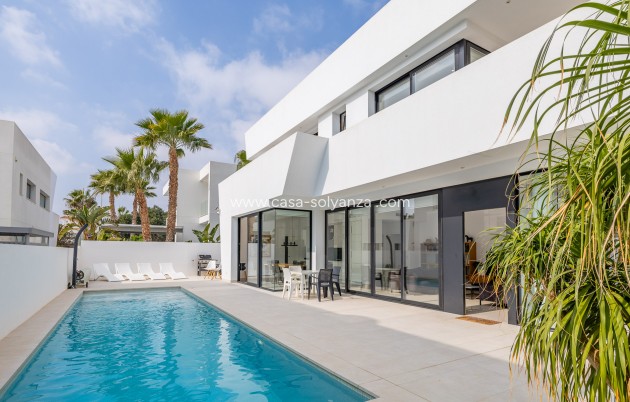 Resale - Villa - Ciudad Quesada