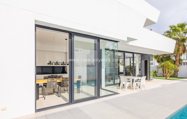 Resale - Villa - Ciudad Quesada