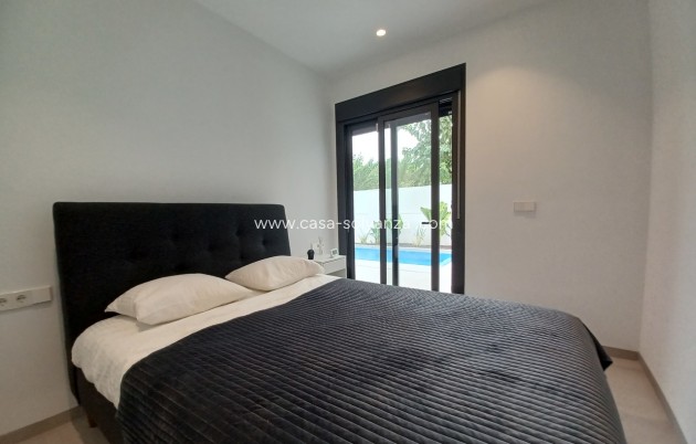 Resale - Villa - Pilar de la Horadada - Costa Blanca