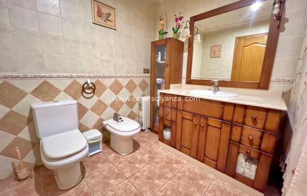 Revente - Maison de ville - Pinoso - Inland