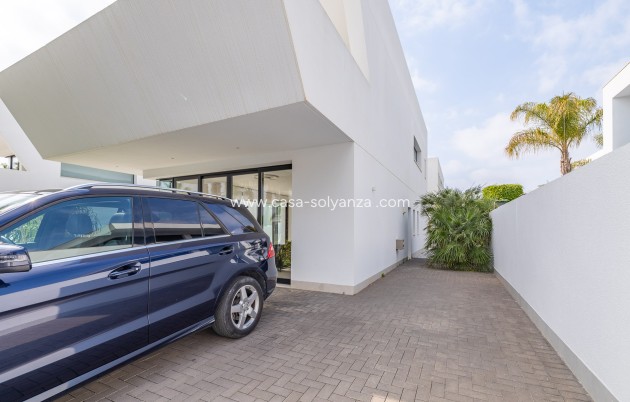 Resale - Villa - Ciudad Quesada
