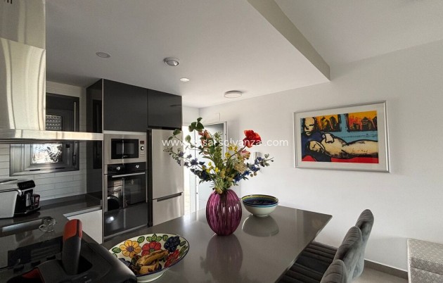 Wiederverkauf - Wohnung - Pilar de la Horadada