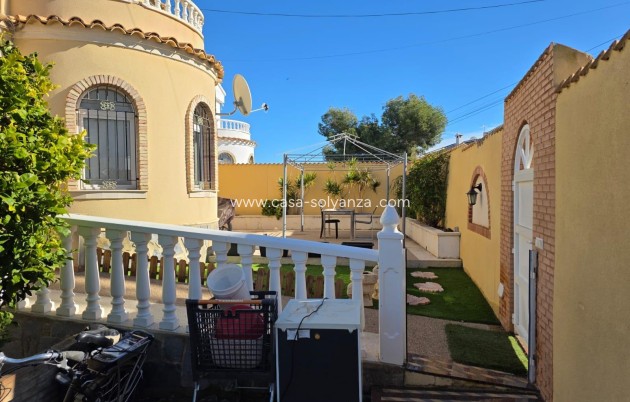 Resale - Villa - Orihuela Costa - Villamartín