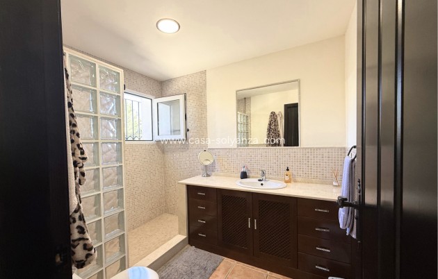 Wiederverkauf - Villa - Alhama