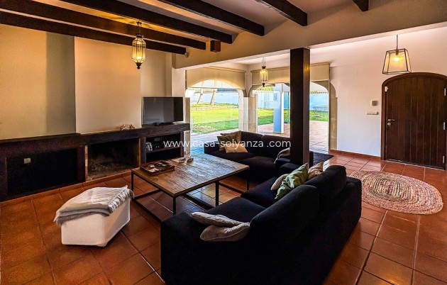 Revente - Villa - Detached - Santa Pola - El Poble Llevanti