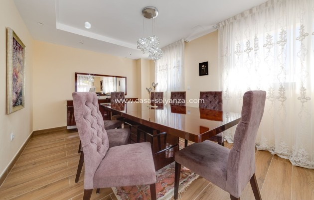 Wiederverkauf - Independent villa - Torrevieja