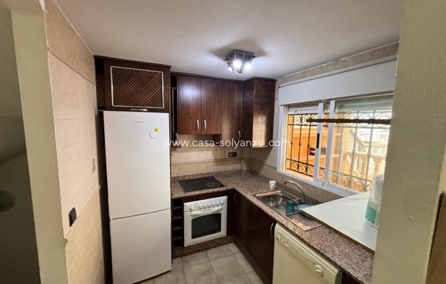 Herverkoop - Herenhuis - Guardamar del Segura - Urbanizaciones