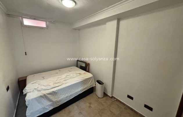 Herverkoop - Herenhuis - Guardamar del Segura - Urbanizaciones