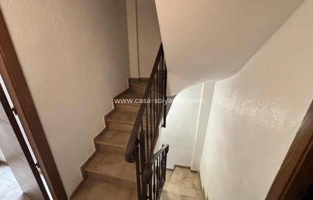 Herverkoop - Herenhuis - Guardamar del Segura - Urbanizaciones