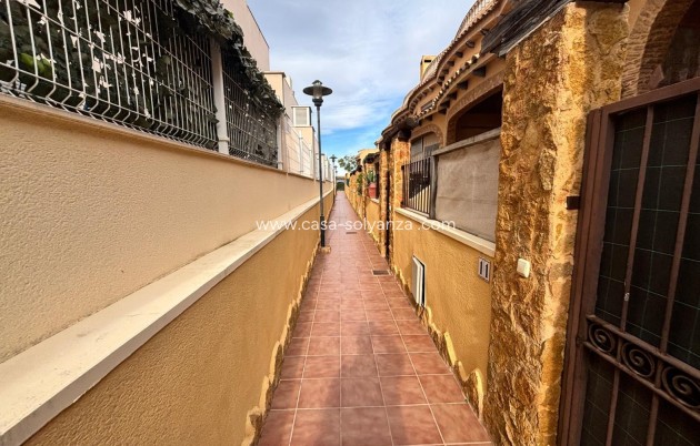 Herverkoop - Herenhuis - Guardamar del Segura - Urbanizaciones