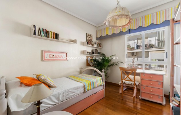 Herverkoop - Appartement / flat - Torrevieja - CLUB NAUTICO TORREVIEJA