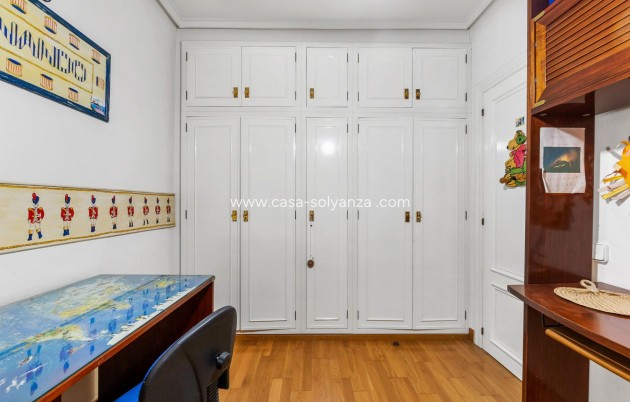 Herverkoop - Appartement / flat - Torrevieja - CLUB NAUTICO TORREVIEJA