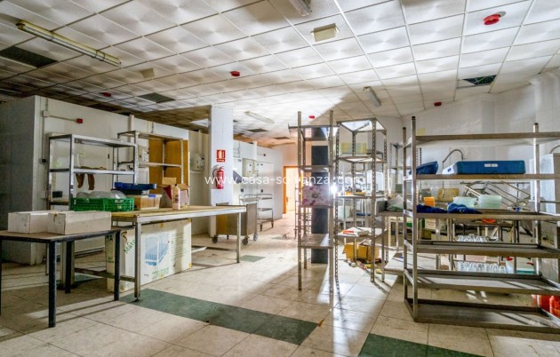 Resale - Commercial - Torrevieja - Costa Blanca