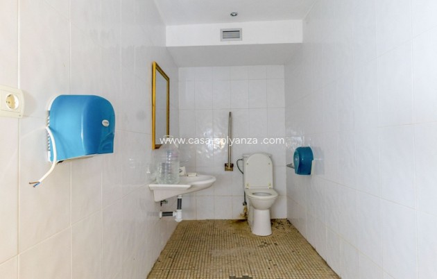 Resale - Commercial - Torrevieja - Costa Blanca