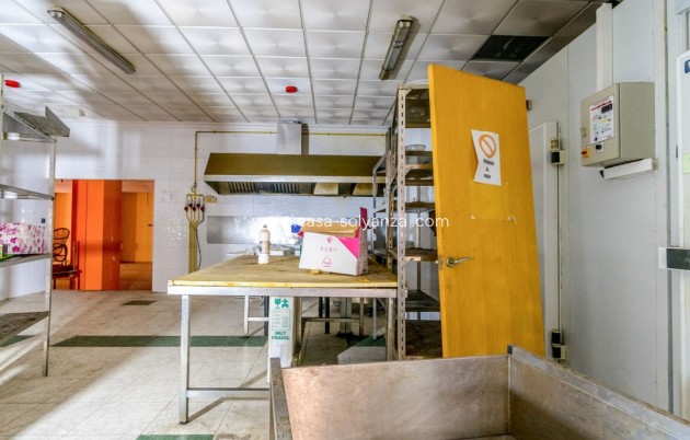 Resale - Commercial - Torrevieja - Costa Blanca