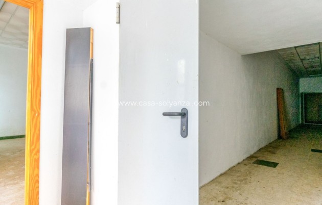 Resale - Commercial - Torrevieja - Costa Blanca