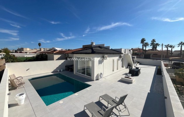 Resale - Villa - La Siesta - Costa Blanca