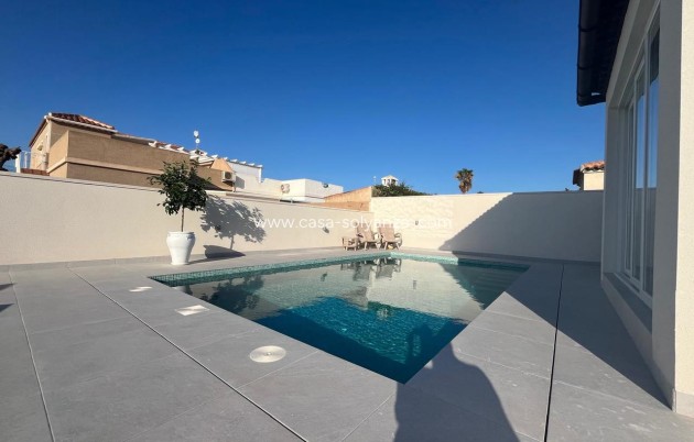 Resale - Villa - La Siesta - Costa Blanca