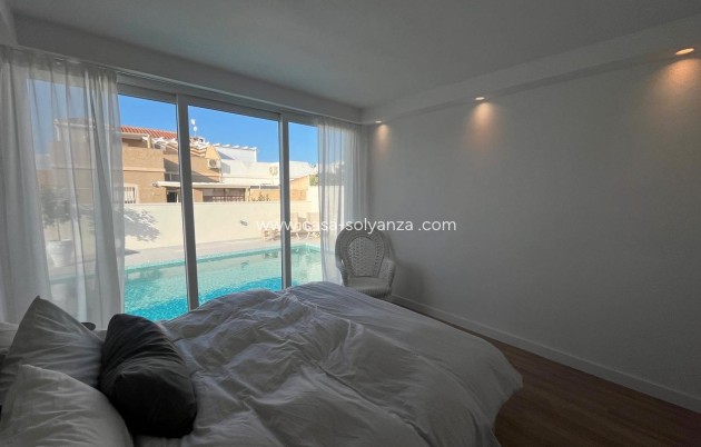 Resale - Villa - La Siesta - Costa Blanca