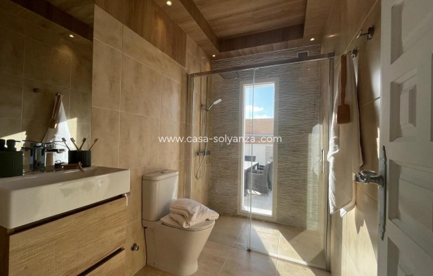 Resale - Villa - La Siesta - Costa Blanca