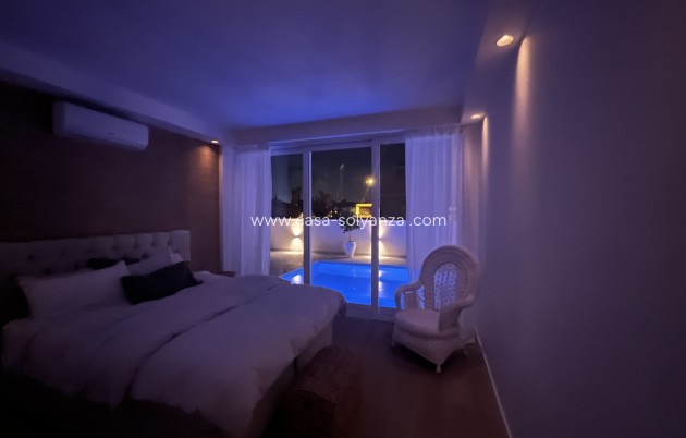 Resale - Villa - La Siesta - Costa Blanca