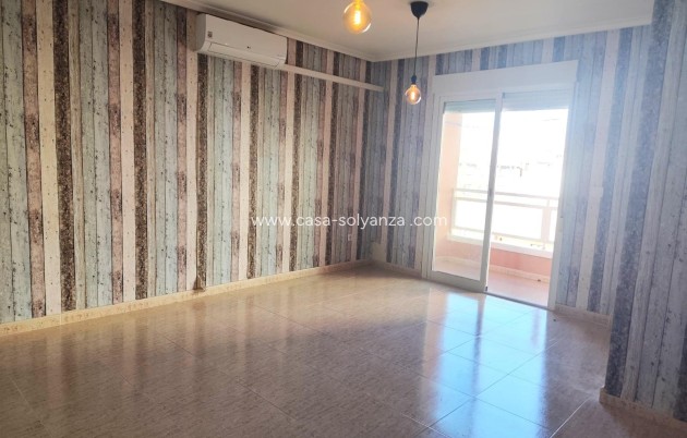 Resale - Apartment / flat - Torrevieja - Center
