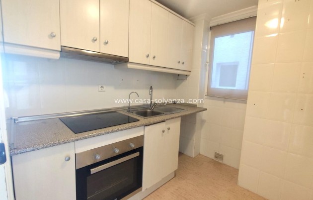 Resale - Apartment / flat - Torrevieja - Center