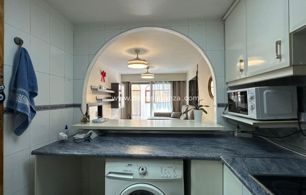 Revente - Appartement - Torrevieja - Center