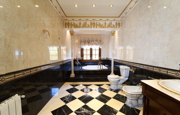 Revente - Villa - Orihuela Costa - Campoamor