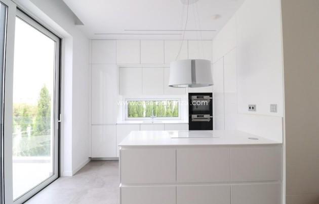 Resale - Villa - Orihuela Costa - Costa Blanca