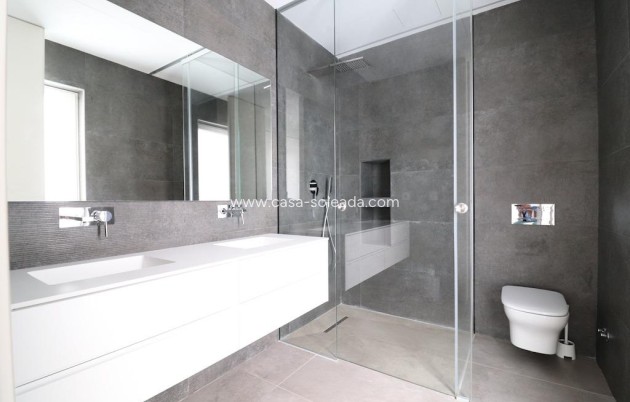 Resale - Villa - Orihuela Costa - Costa Blanca